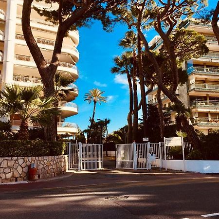 Cannes Croisette &Palm Beach,Parking Exterior foto